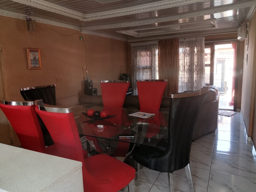 4 Bedroom Property for Sale in Tlhabane West North West